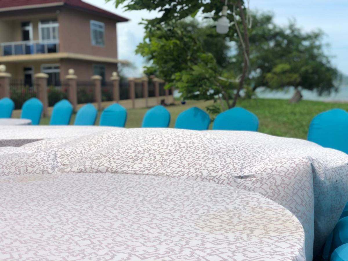 Sea View Beach Resort Lindi ภายนอก รูปภาพ