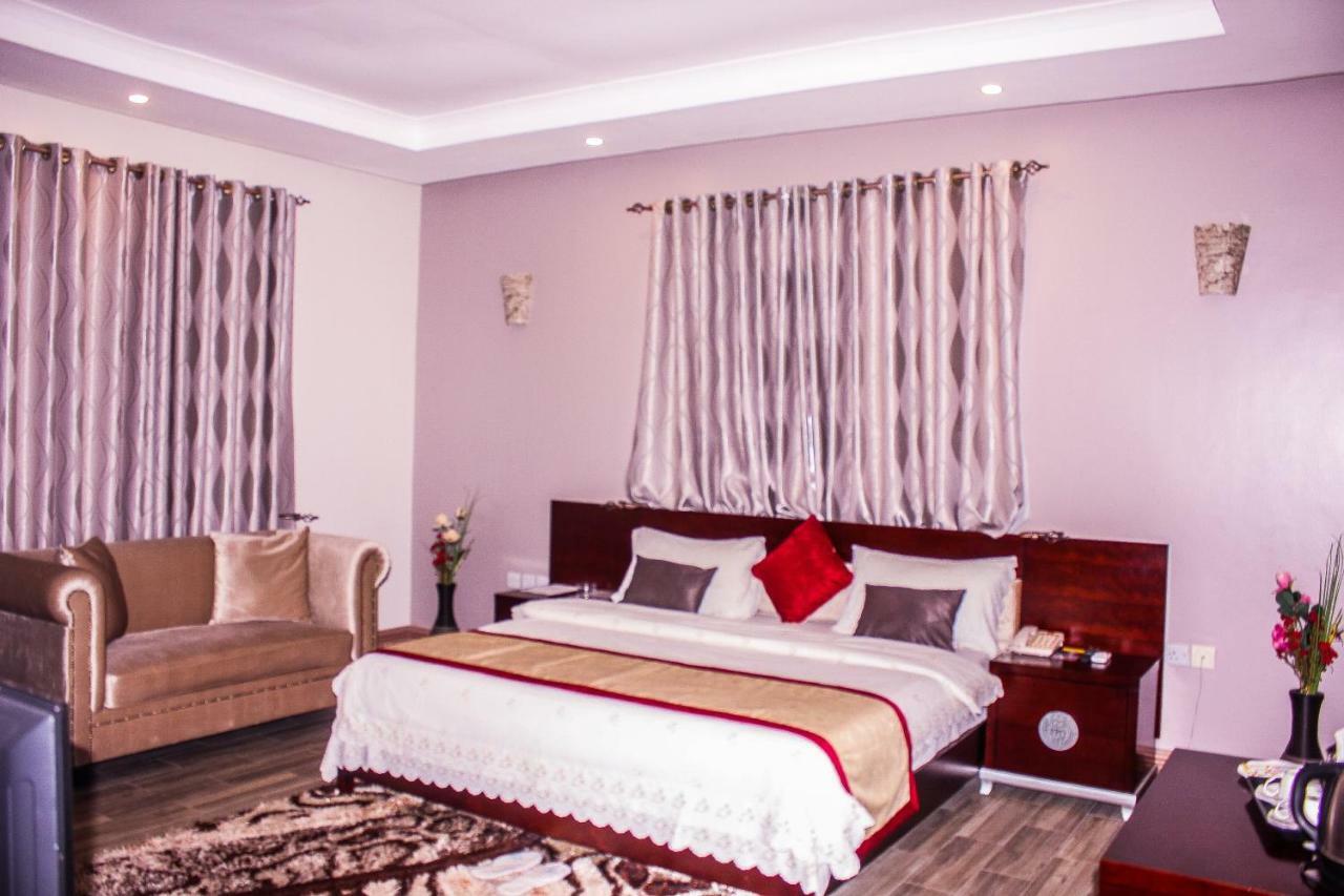 Sea View Beach Resort Lindi ภายนอก รูปภาพ