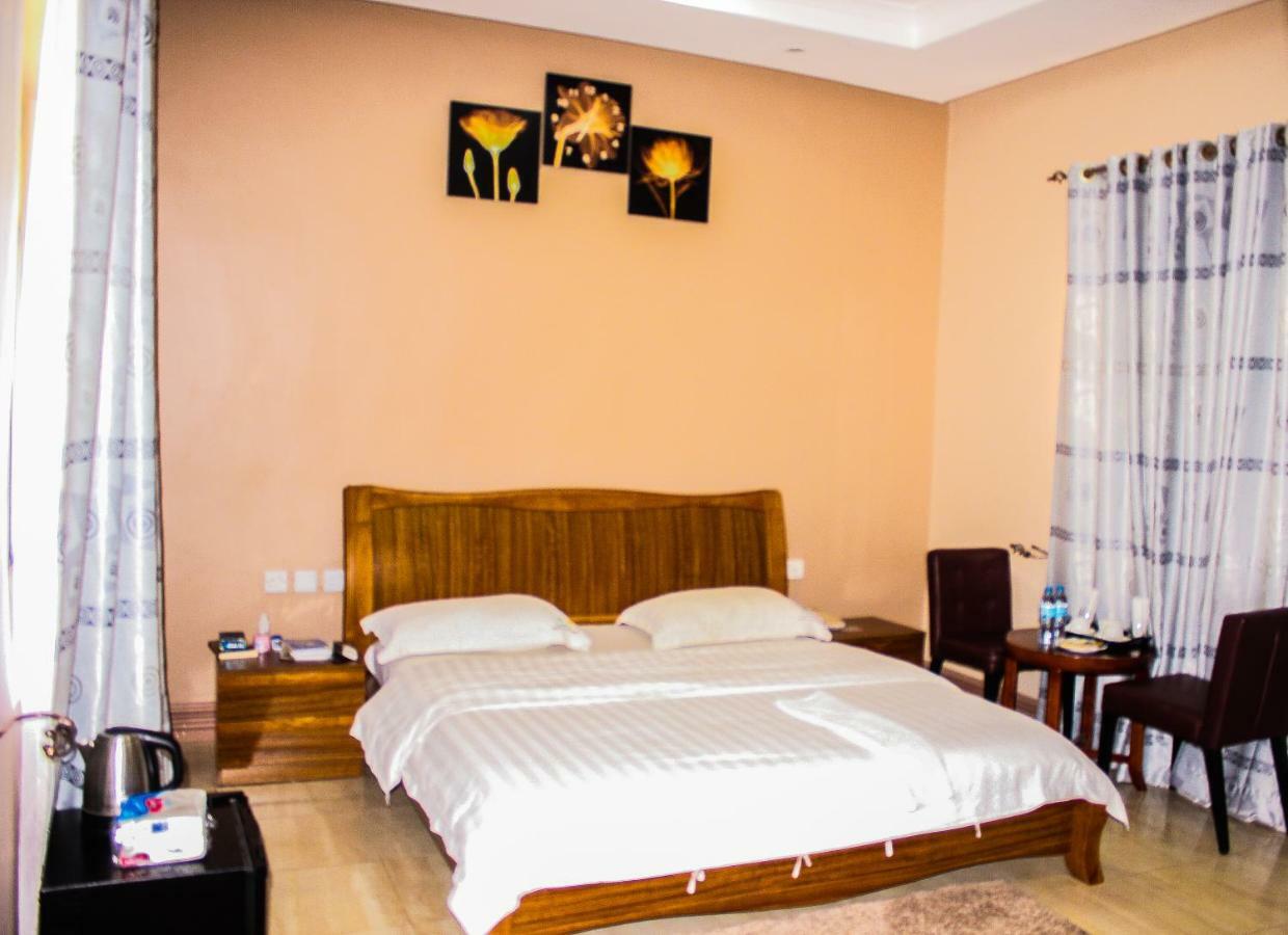 Sea View Beach Resort Lindi ภายนอก รูปภาพ